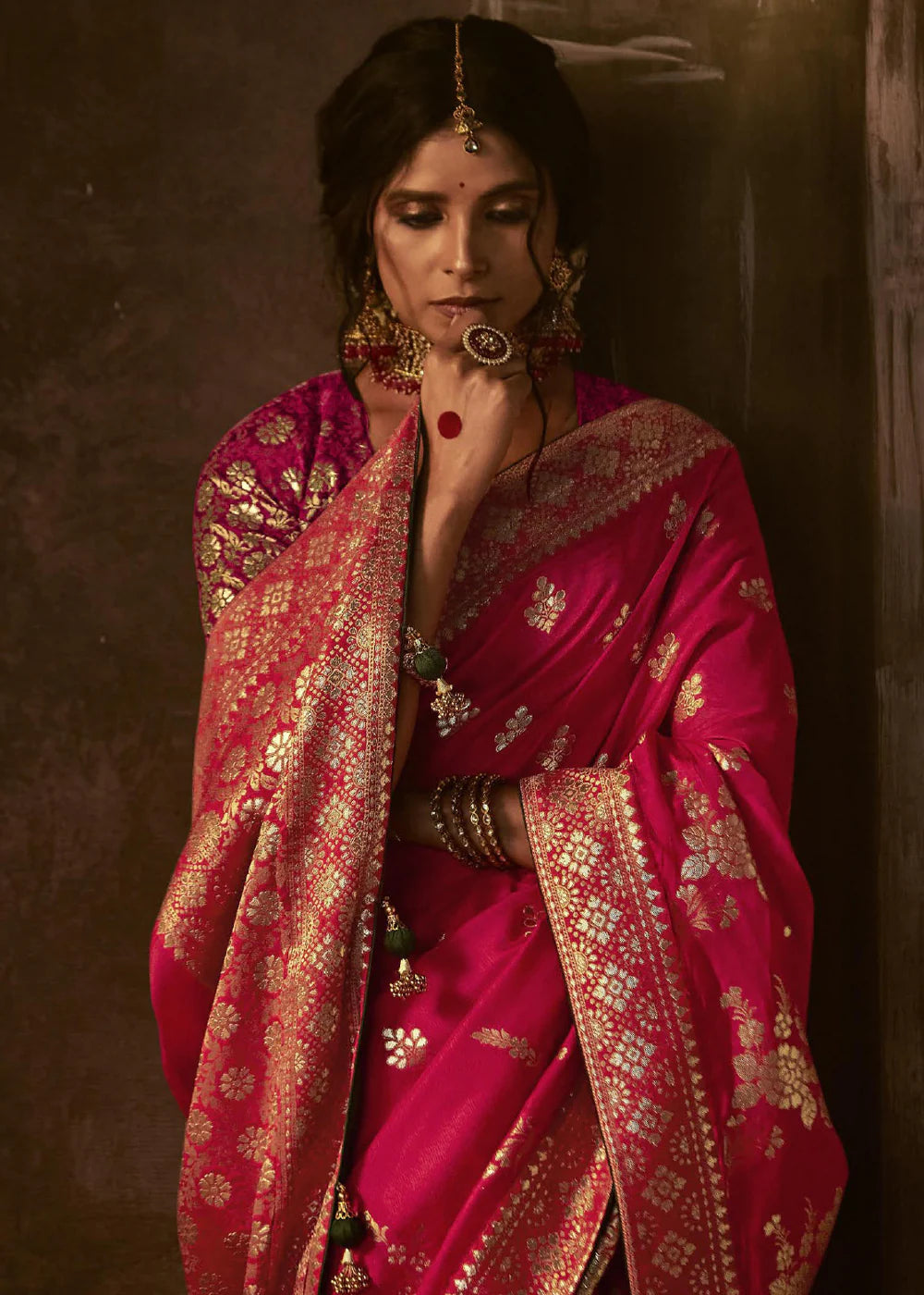 MAGENTA PINK Pure Soft Dola Silk Banarasi Saree Weaving work With Designer Blouse
