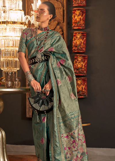 GREEN Dual Tone Woven Handloom Weaving Kanjivaram Silk Saree