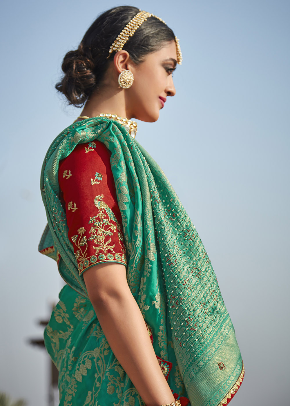 Elegant and Timeless Green Woven Banarasi Silk Saree with Embroidered Blouse