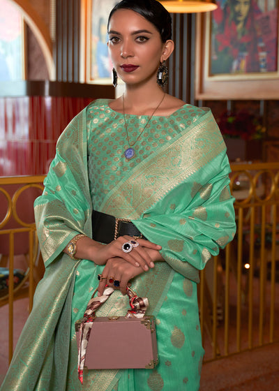 Enchanting Green Banarasi Textured Silk Saree for a Timeless Look