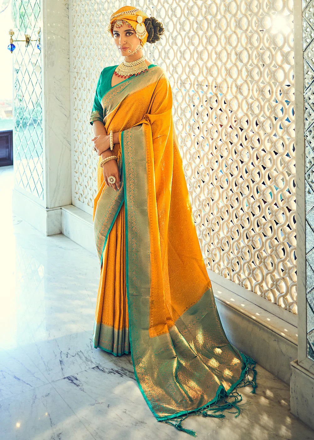 YELLOW WOVEN DESIGNER SILK SAREE WITH ZARI