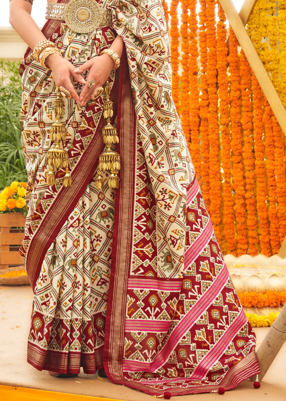 MAHROON & WHITE PATOLA PRINTED SIK SAREE