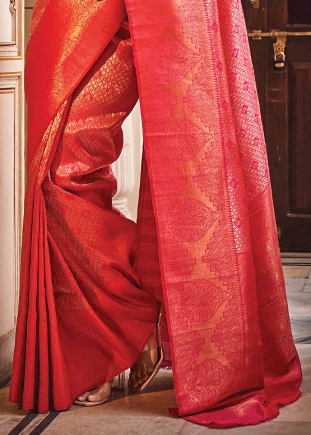 TART RED TWO TONE HANDLOOM WEAVING KANJIVARAM SILK SAREE