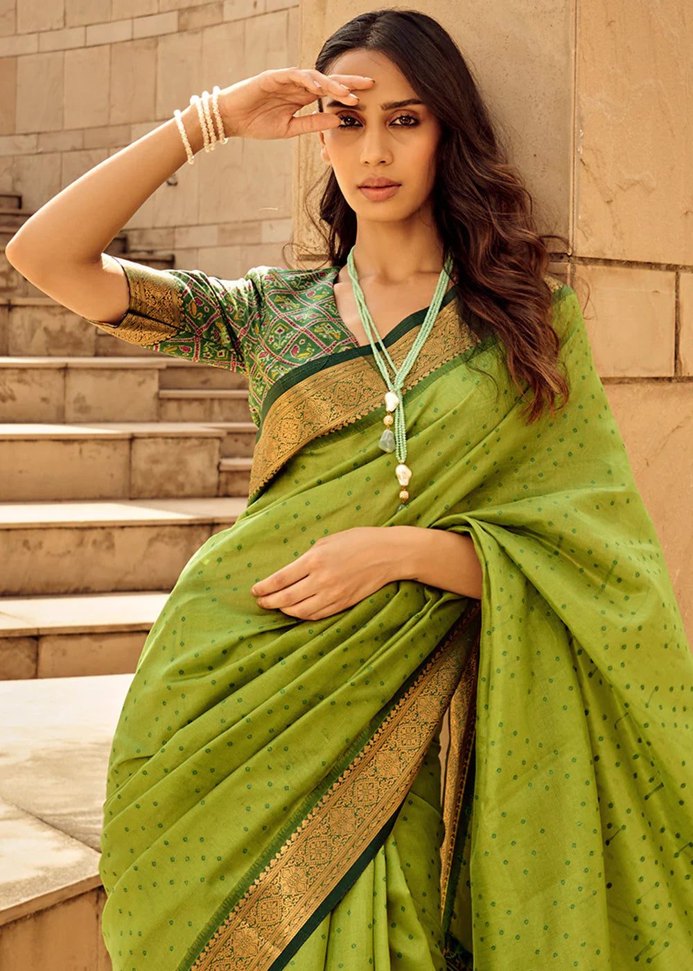 GREEN WOVEN PATOLA SILK SAREE