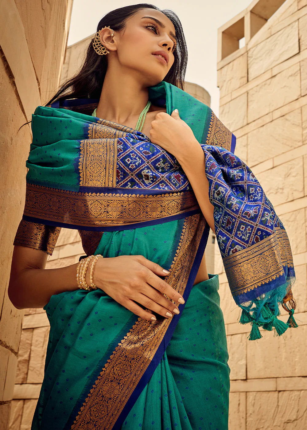 BLUE WOVEN PATOLA SILK SAREE