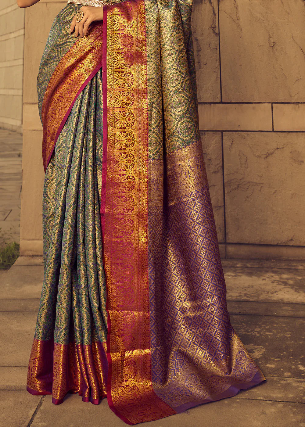 GREEN & PURPLE ZARI WOVEN BANARASI BROCADE SILK SAREE