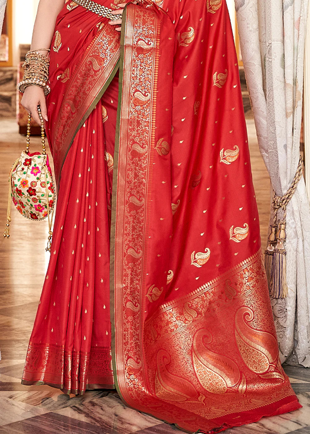 CRIMSON RED WOVEN BANARASI SILK SAREE