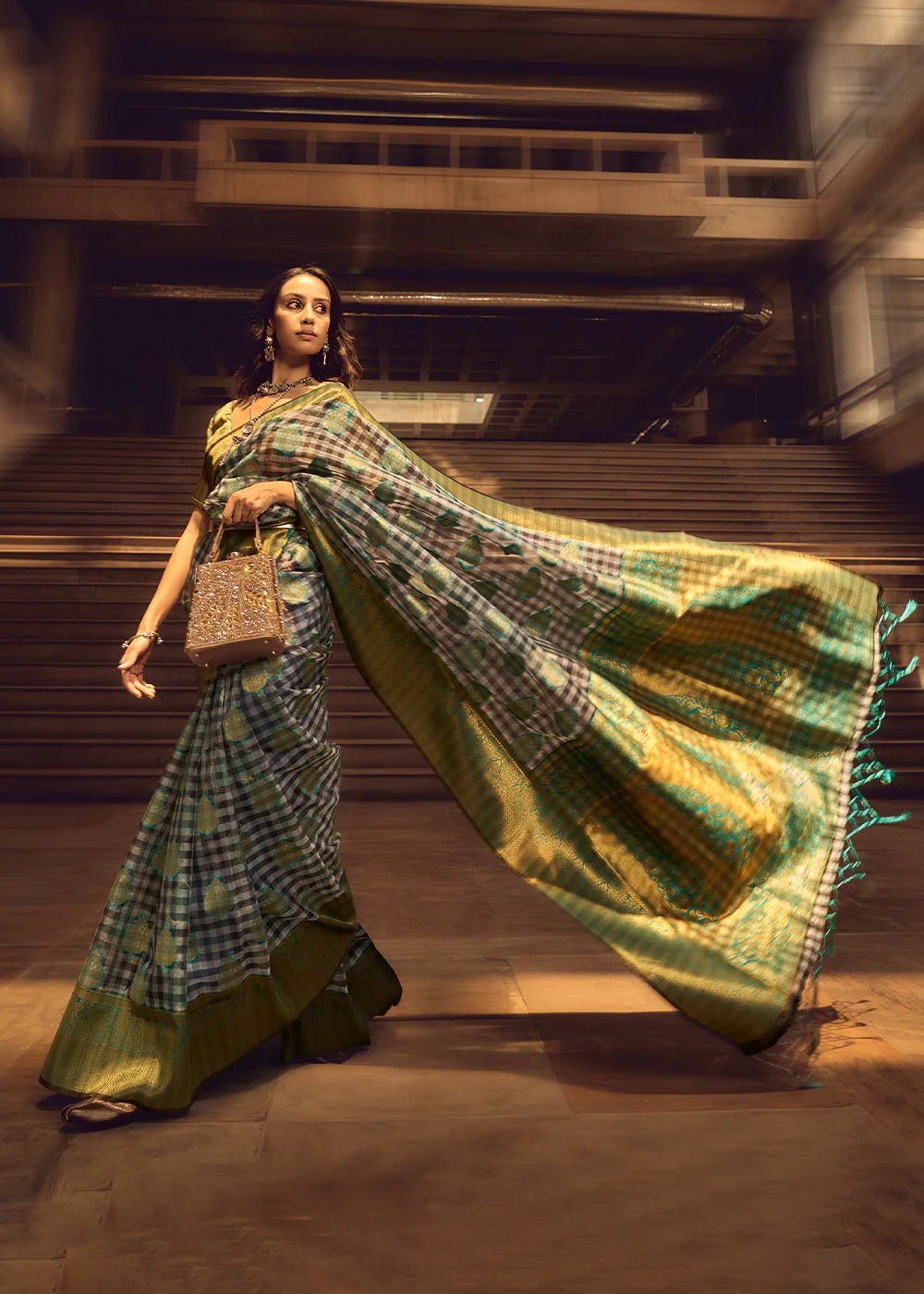 GREEN ZARI WOVEN BANARASI SILK SAREE