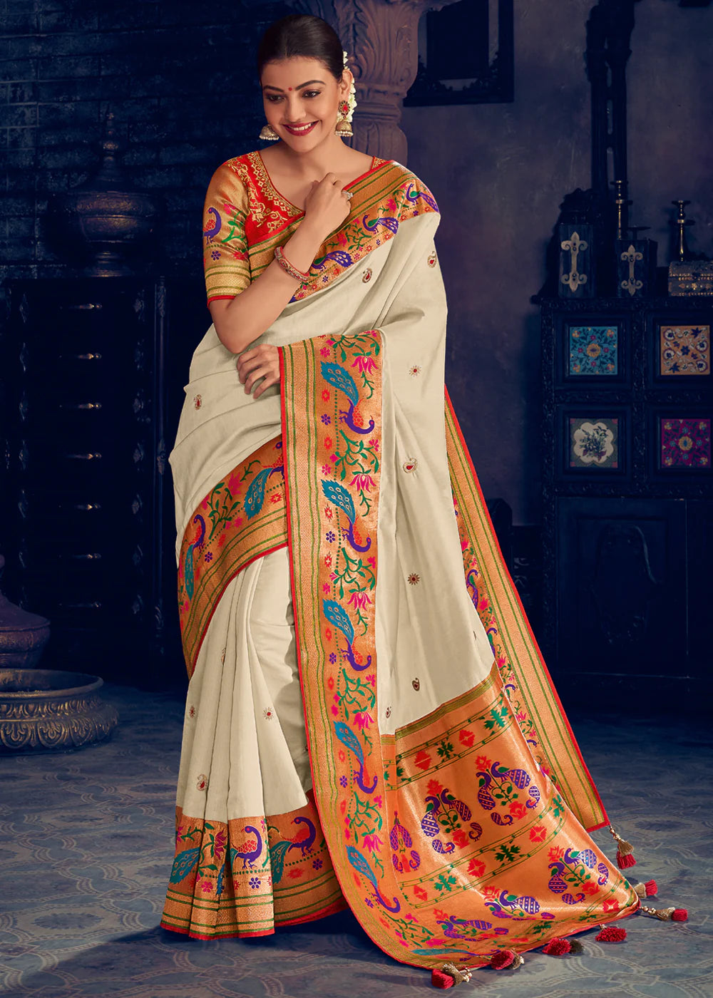 Iridescent Ivory A White Woven Royal Paithani Saree