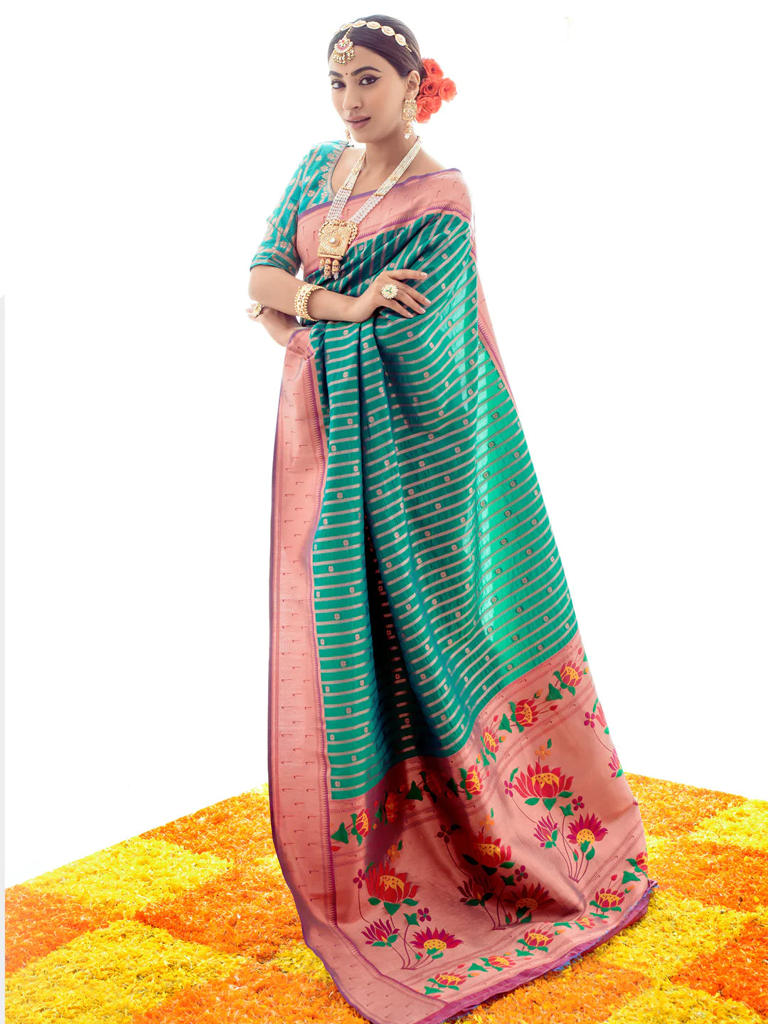 JUNJGLE GREEN Paithani Silk Saree With Zari