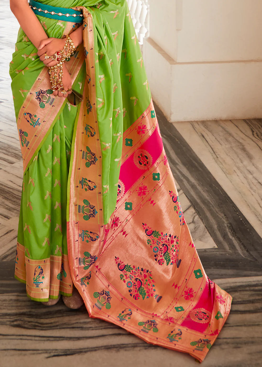 Green Woven Paithani Silk Saree With Brocade Blouse