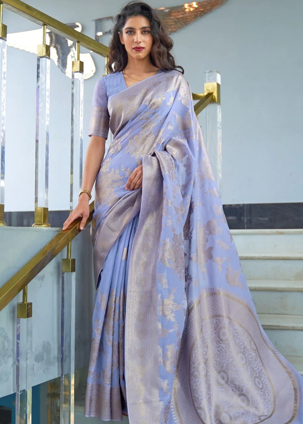 LIGHT LAWENDER ZARI WOVEN DESIGNER SILK SAREE