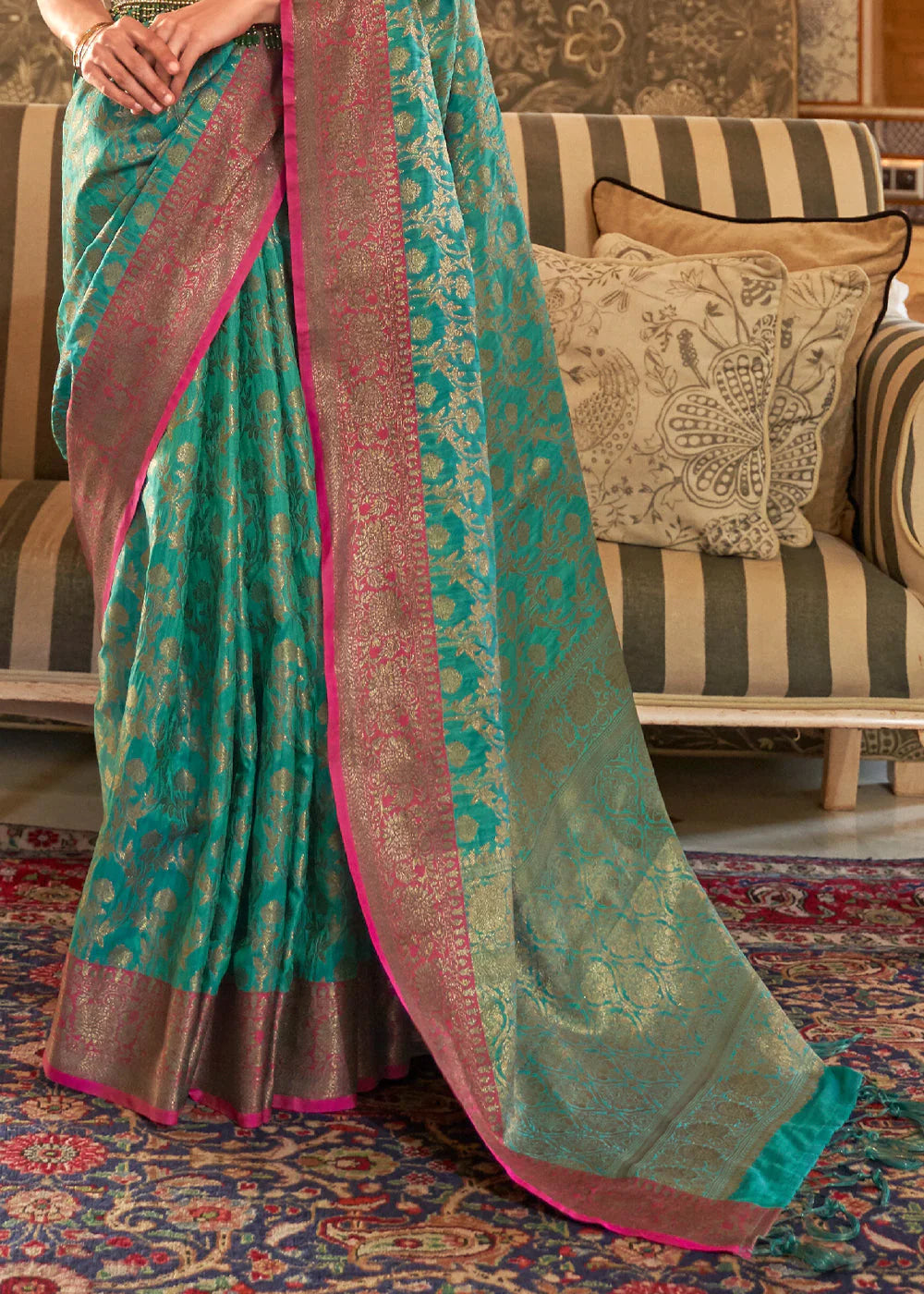 FOREST GREEN WOVEN BANARASI TUSSAR SILK SAREE