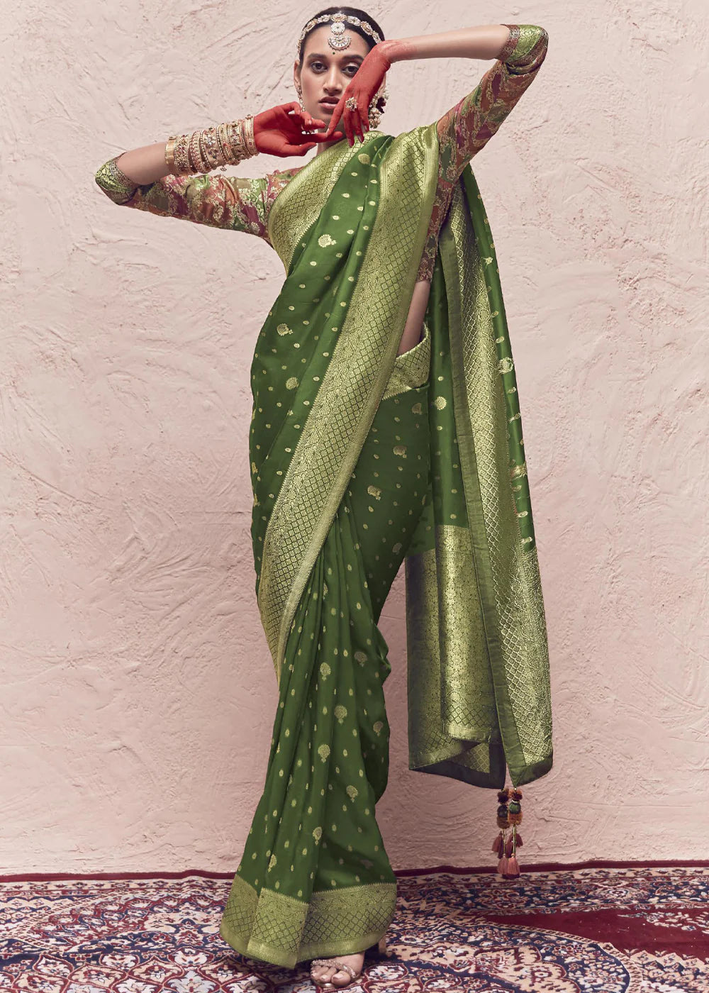 GREEN ZARI WOVEN DOLA SILK SAREE WITH ZARI WOVEN BLOUSE