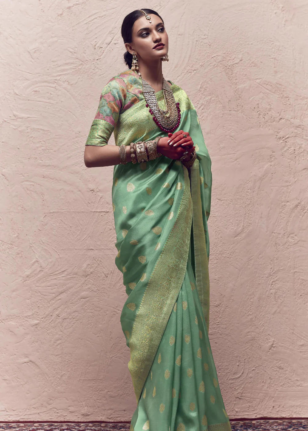 PISTTA GREEN ZARI WOVEN DOLA SILK SAREE WITH ZARI WOVEN BLOUSE