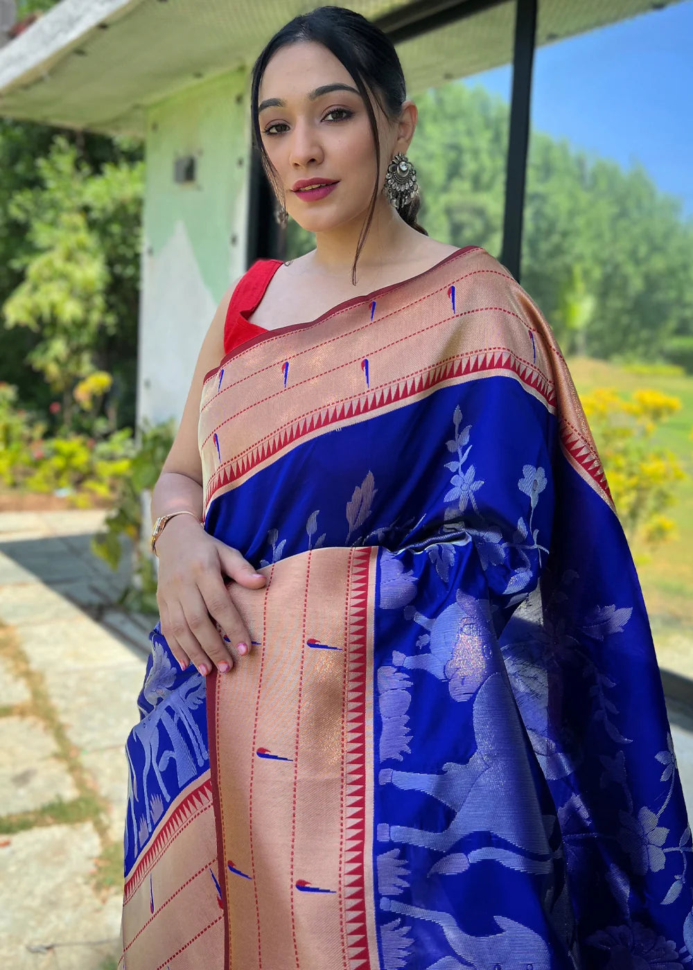 ROYAL BLUE Woven Paithani Silk Saree