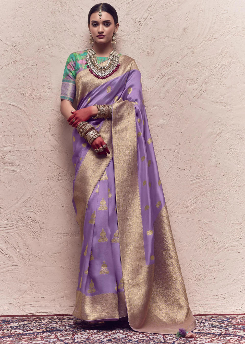 Pastel Lavender ZARI WOVEN DOLA SILK SAREE WITH ZARI WOVEN BLOUSE