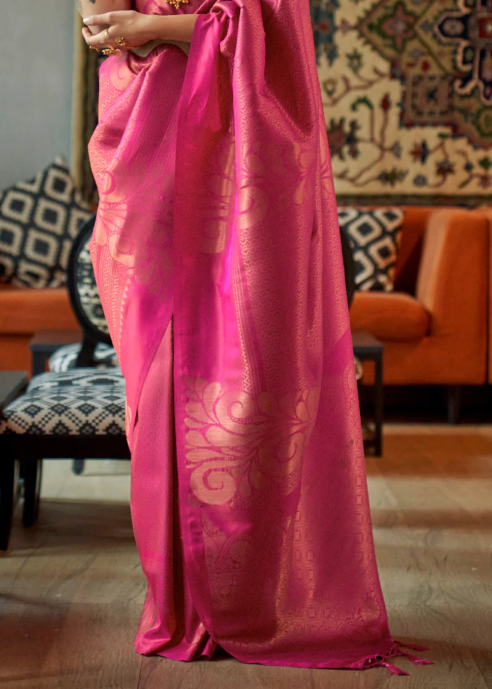 HOT PINK COPPER ZARI HANDLOOM WEAVING SILK SAREE