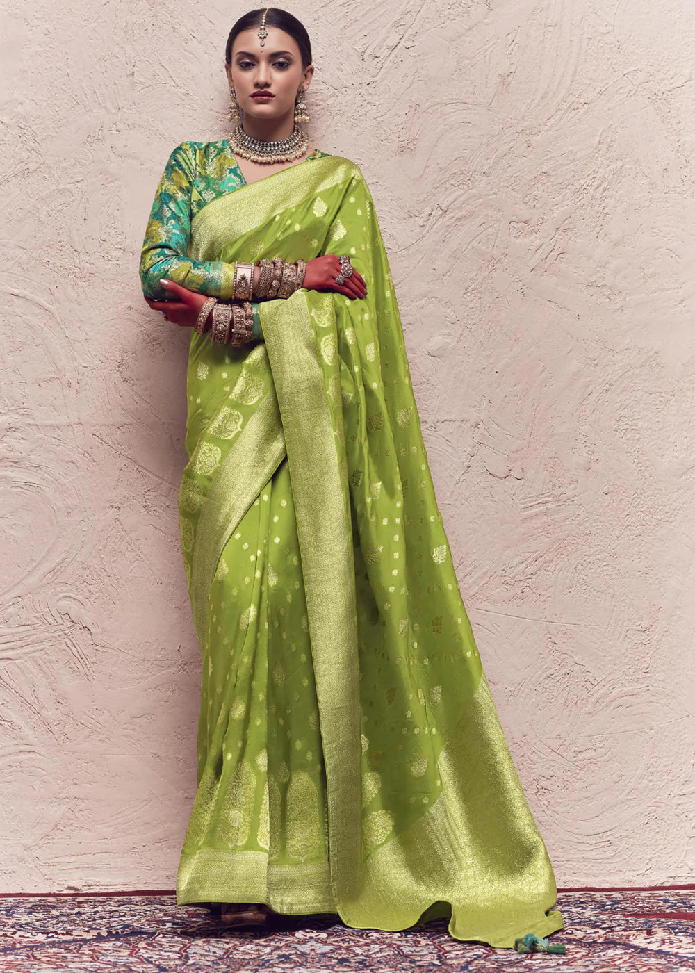 Fern Green ZARI WOVEN DOLA SILK SAREE WITH ZARI WOVEN BLOUSE