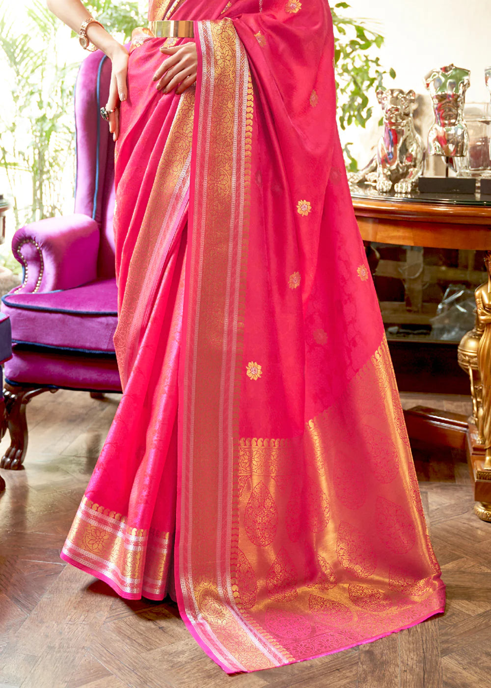 RAVE PINK KANJIVARAM SILK SAREE WOVEN WITH SILVER & GOLDEN ZARI