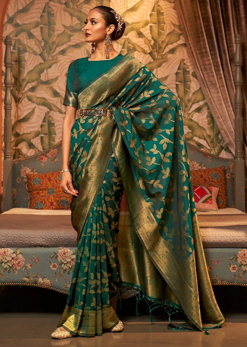 SACRAMENTO GREEN WOVEN KANJIVARAM SILK SAREE