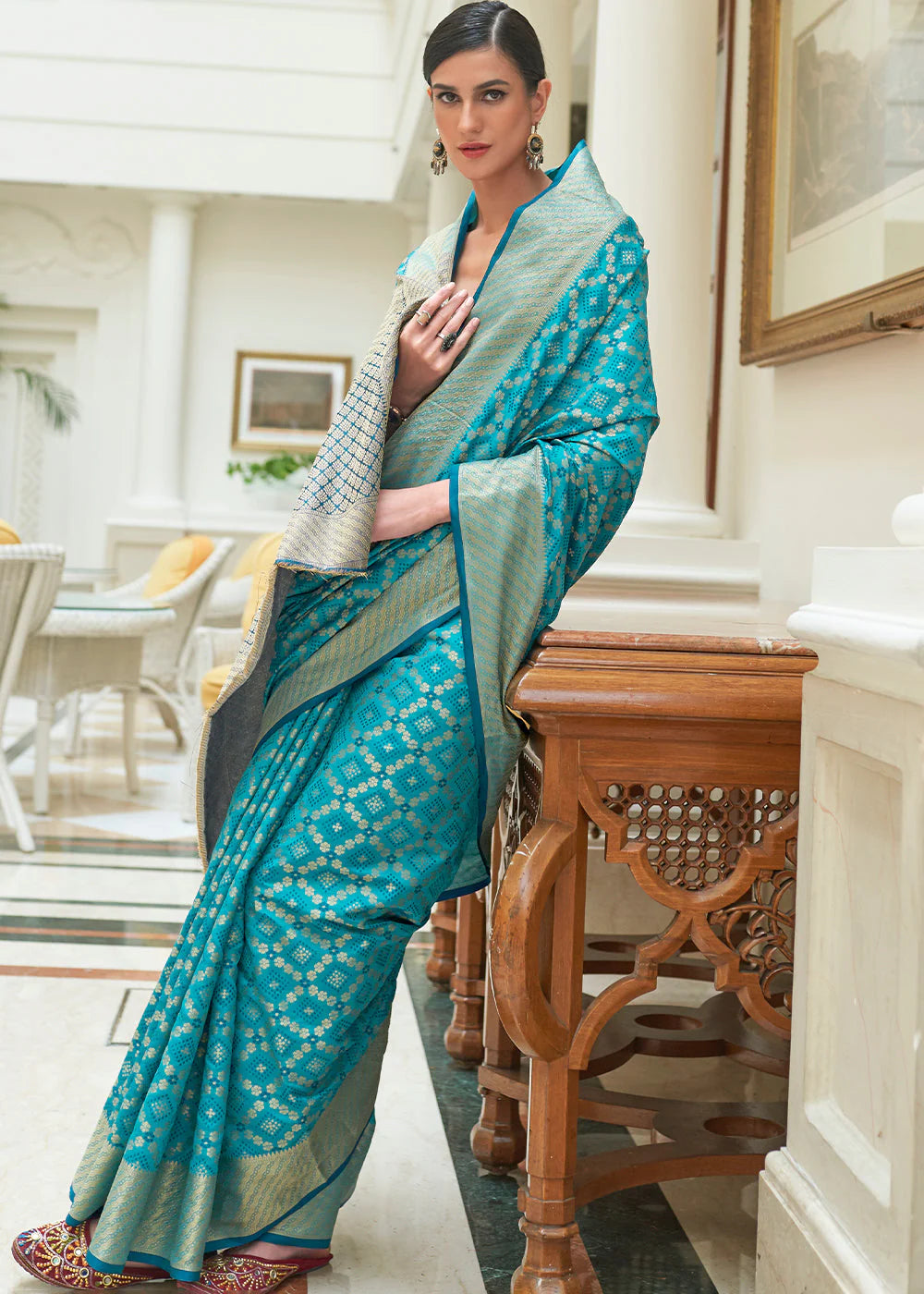 SKY BLUE HANDLOOM PATOLA WEAVE SILK SAREE