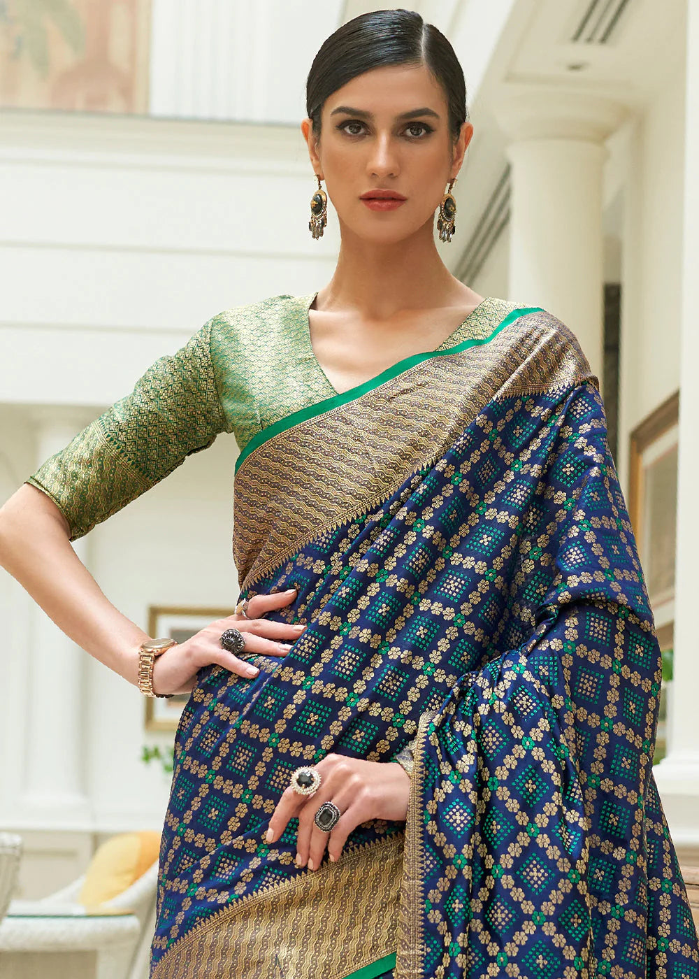 ROYAL BLUE HANDLOOM PATOLA WEAVE SILK SAREE