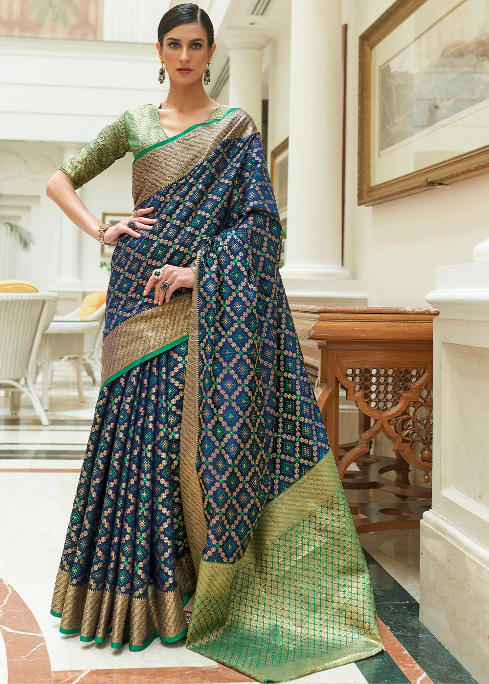 ROYAL BLUE HANDLOOM PATOLA WEAVE SILK SAREE