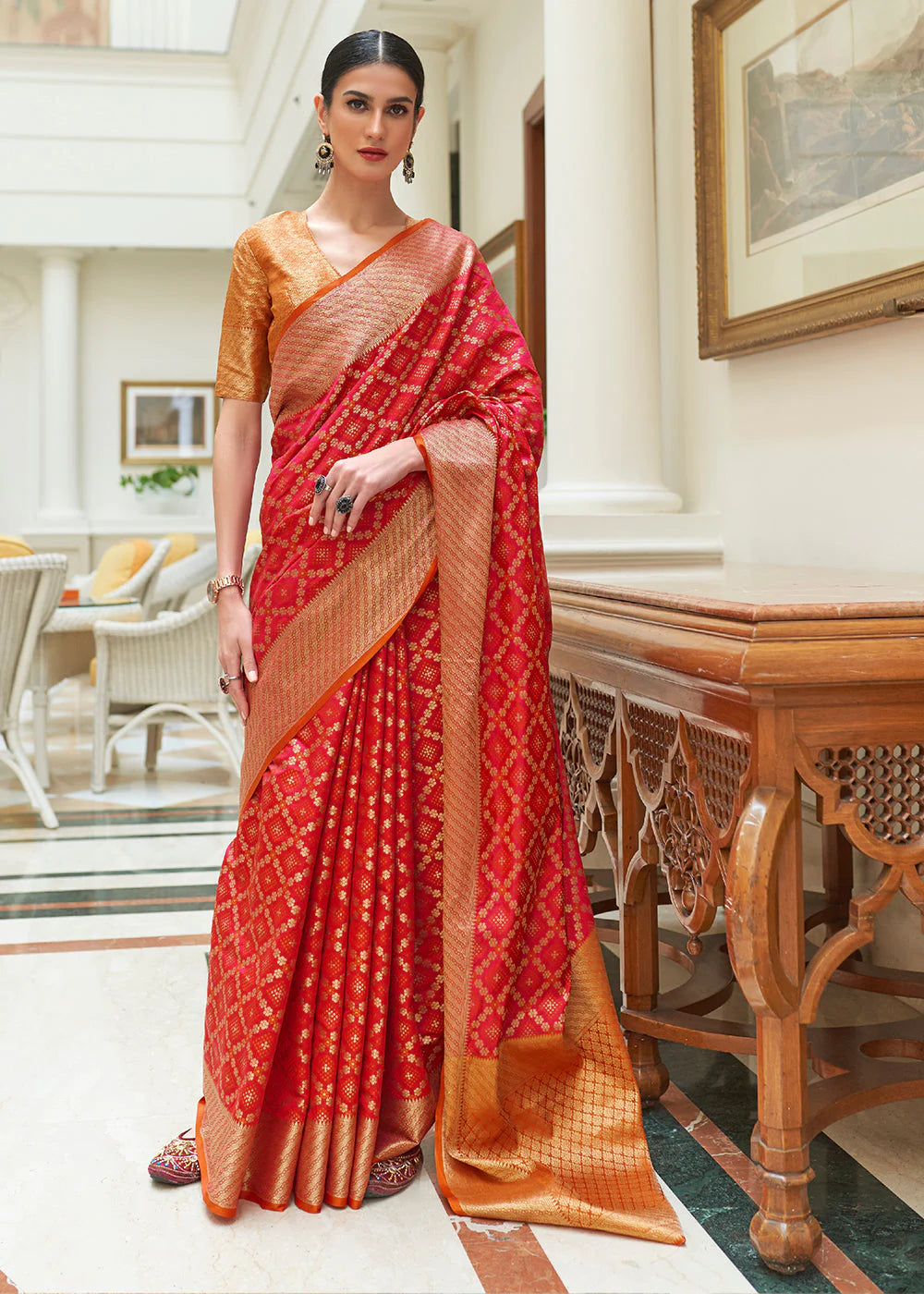 FAMIGO RED HANDLOOM PATOLA WEAVE SILK SAREE