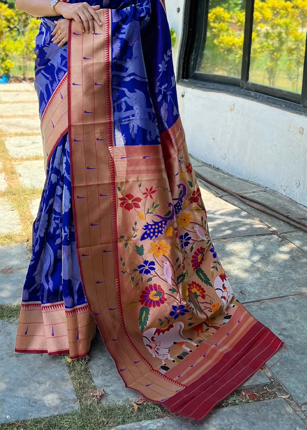 ROYAL BLUE Woven Paithani Silk Saree