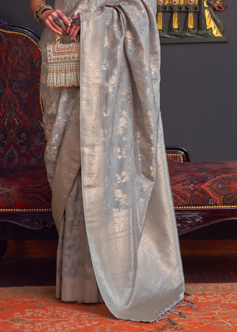 ARGENT GREY KATAN HABUTAI KANJIVARAM SILK HANDLOOM WEAVING SAREE