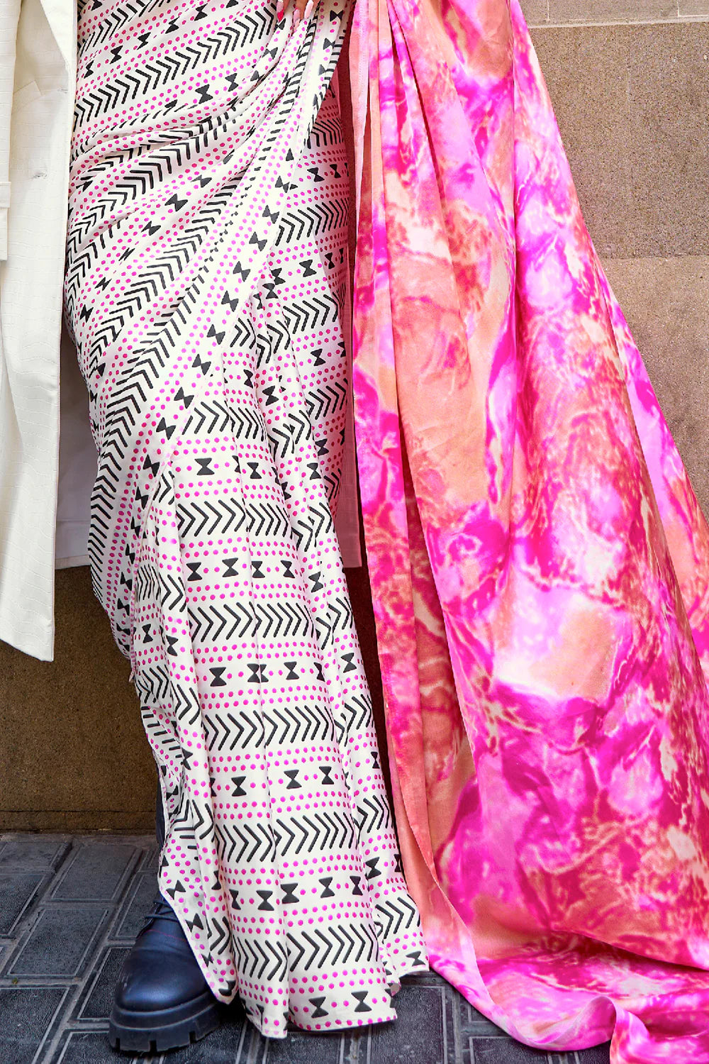 TAFFY PINK & WHITE DESIGNER SATIN CREPE PRINTED SAREE