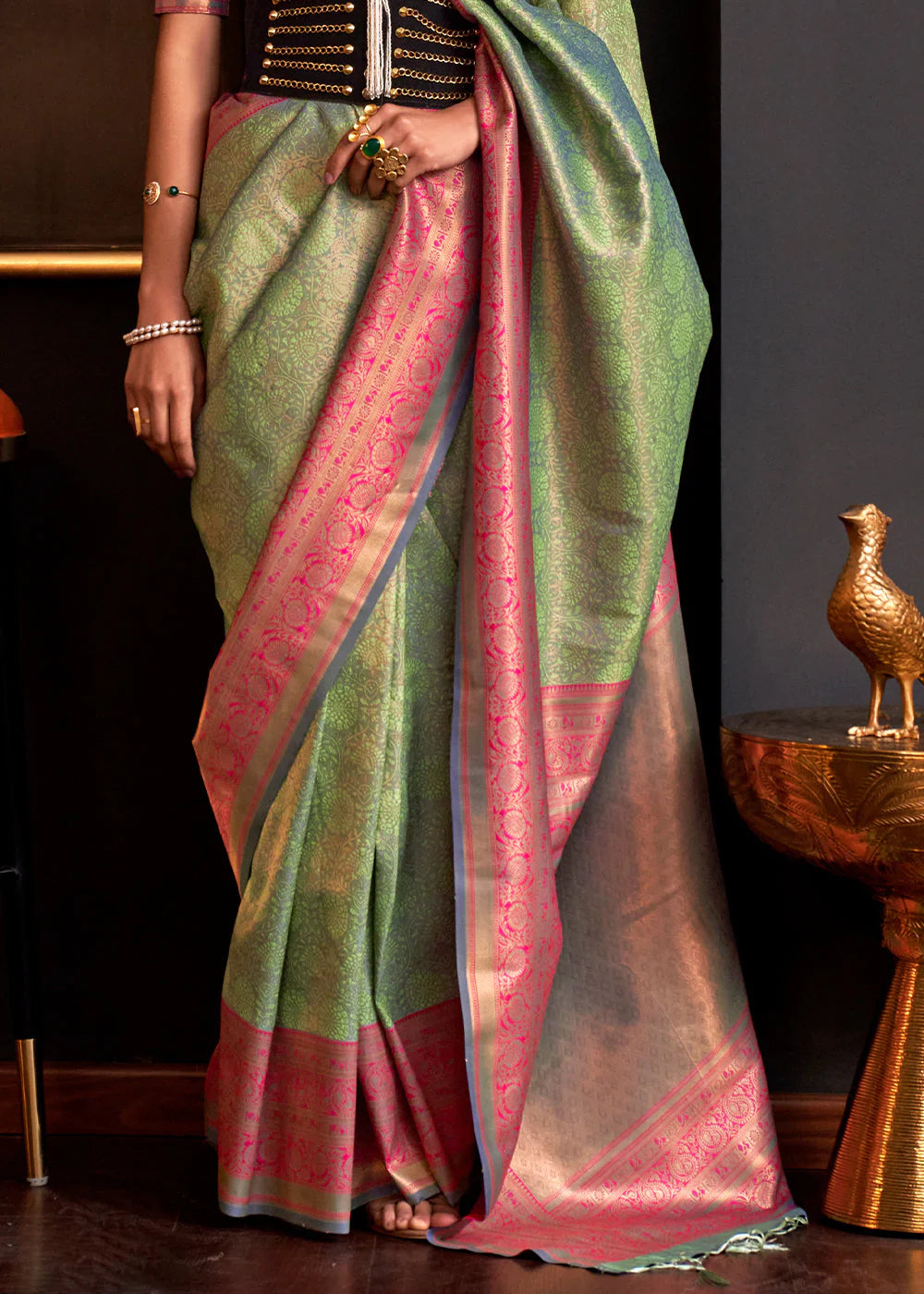 LIGHT GREEN HANDLOOM WOVEN DESIGNER SILK SAREE