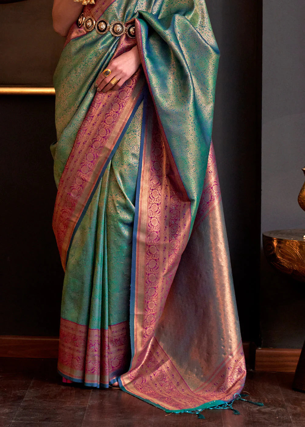 SAGE GREEN HANDLOOM WOVEN DESIGNER SILK SAREE