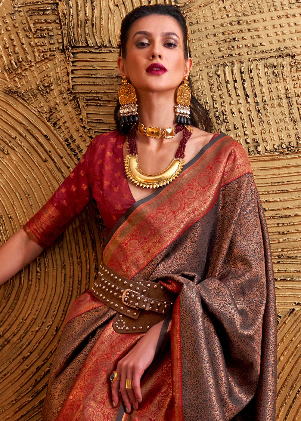 BURLYWOOD BROWN HANDLOOM WOVEN DESIGNER SILK SAREE