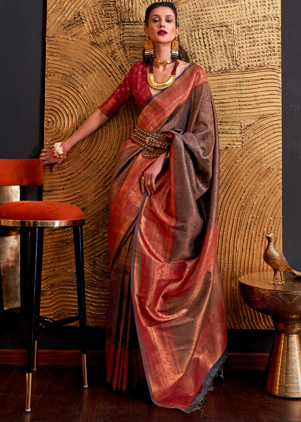 BURLYWOOD BROWN HANDLOOM WOVEN DESIGNER SILK SAREE