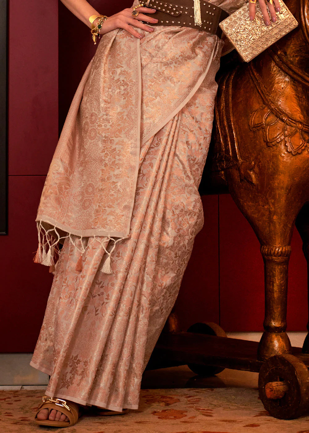 ORCHID BROWN ZARI HANDLOOM WEAVING BANARASI BROCADE SILK SAREE