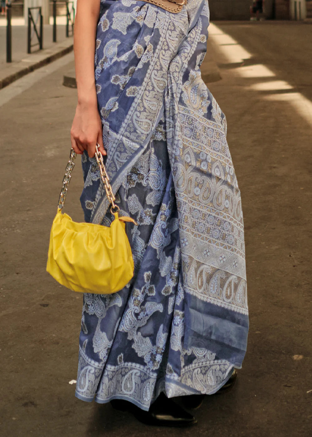 Alluring BLUE HANDLOOM WOVEN ORGANZA SILK SAREE