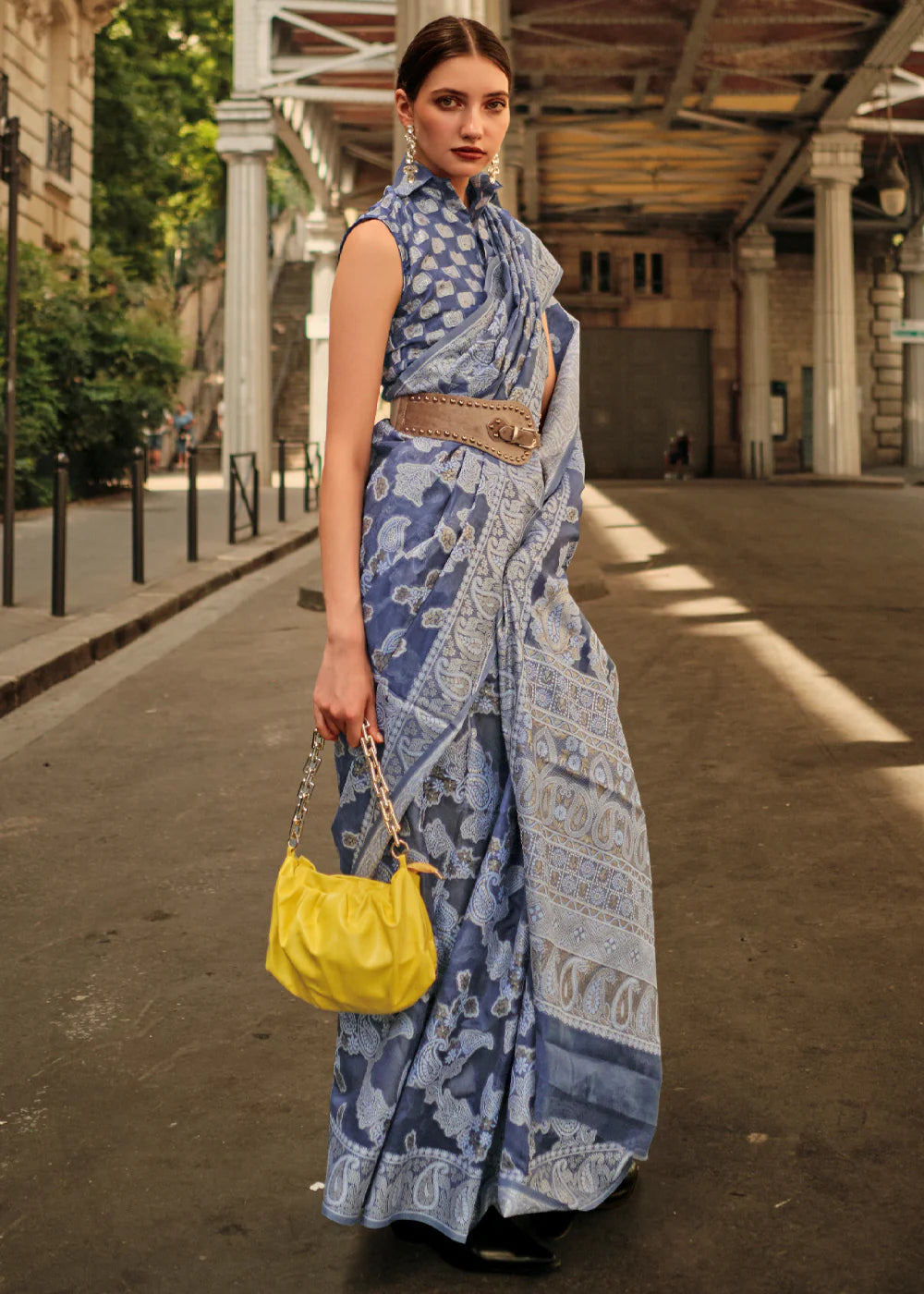 Alluring BLUE HANDLOOM WOVEN ORGANZA SILK SAREE