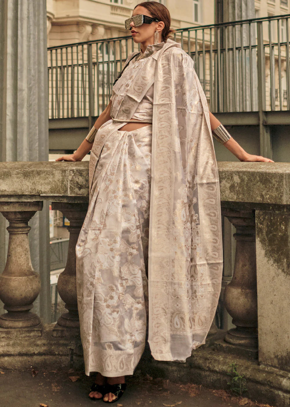 Safari Beige HANDLOOM WOVEN ORGANZA SILK SAREE