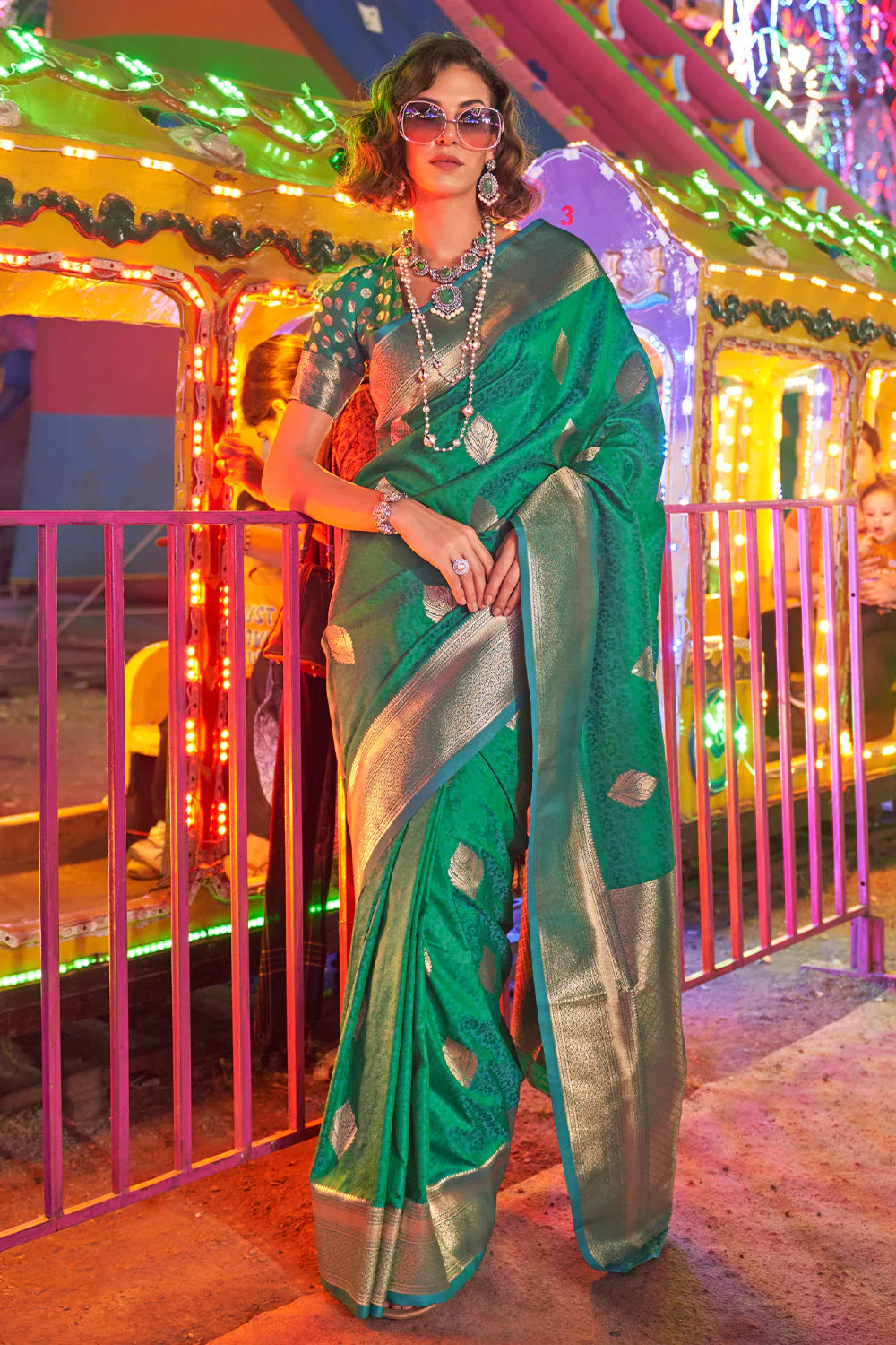 PINE GREEN HANDLOOM BANARSI WOVEN ART SILK SAREE