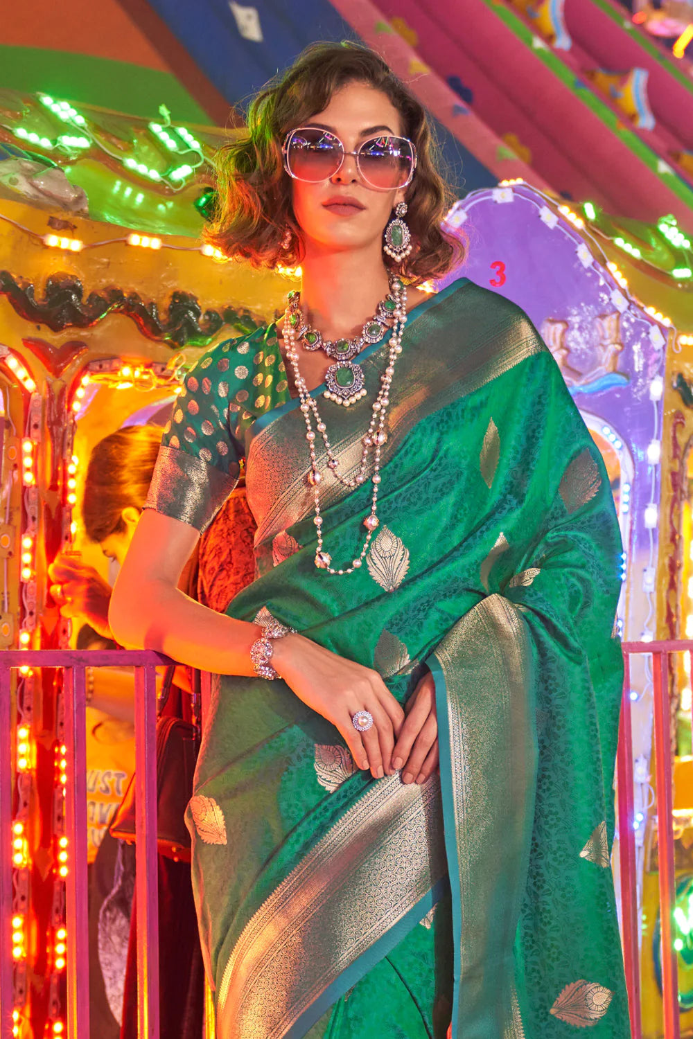 PINE GREEN HANDLOOM BANARSI WOVEN ART SILK SAREE