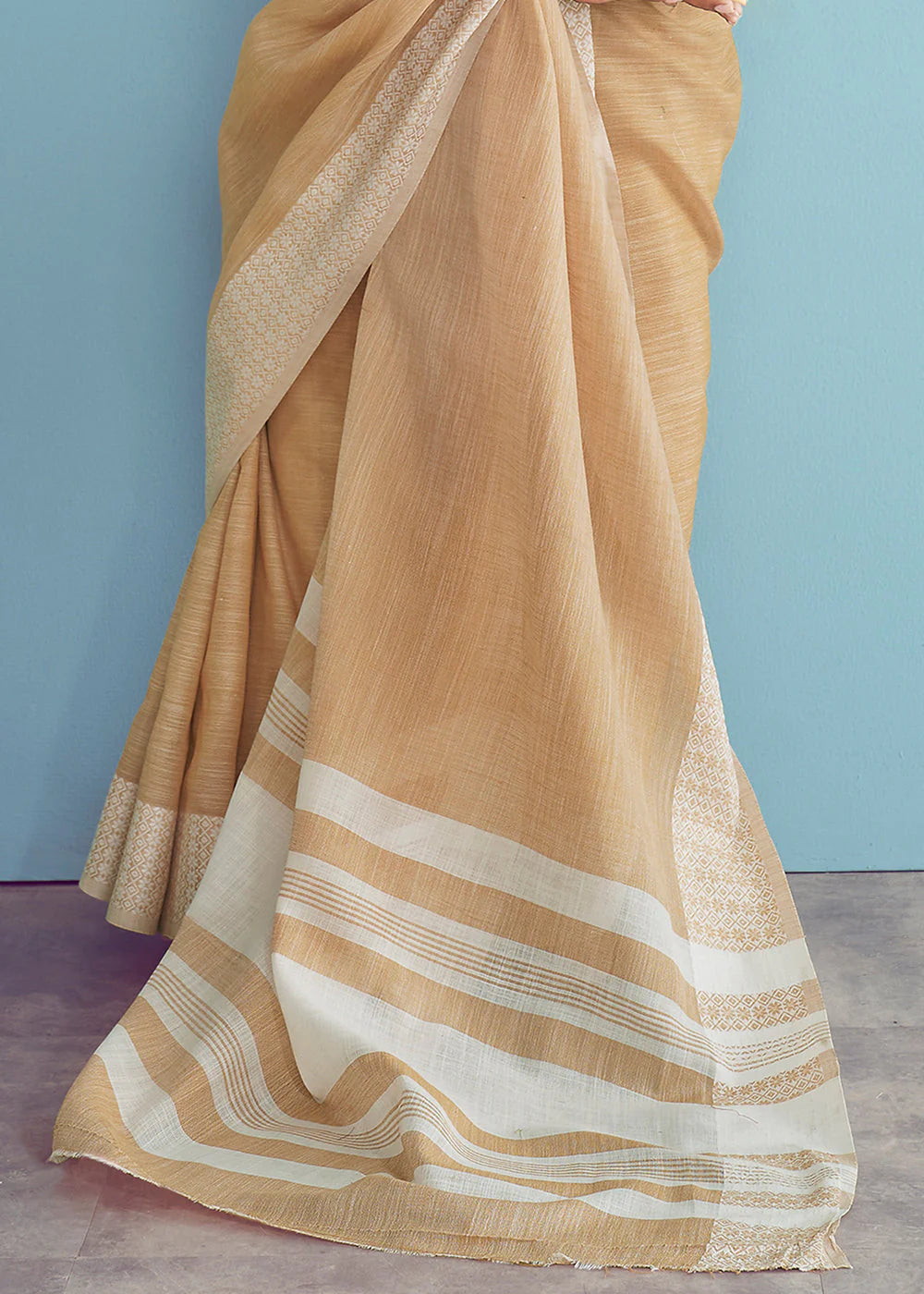 EMBERGLOW BROWN LINEN SILK SAREE WITH CHIKANKARI WEAVED BORDER