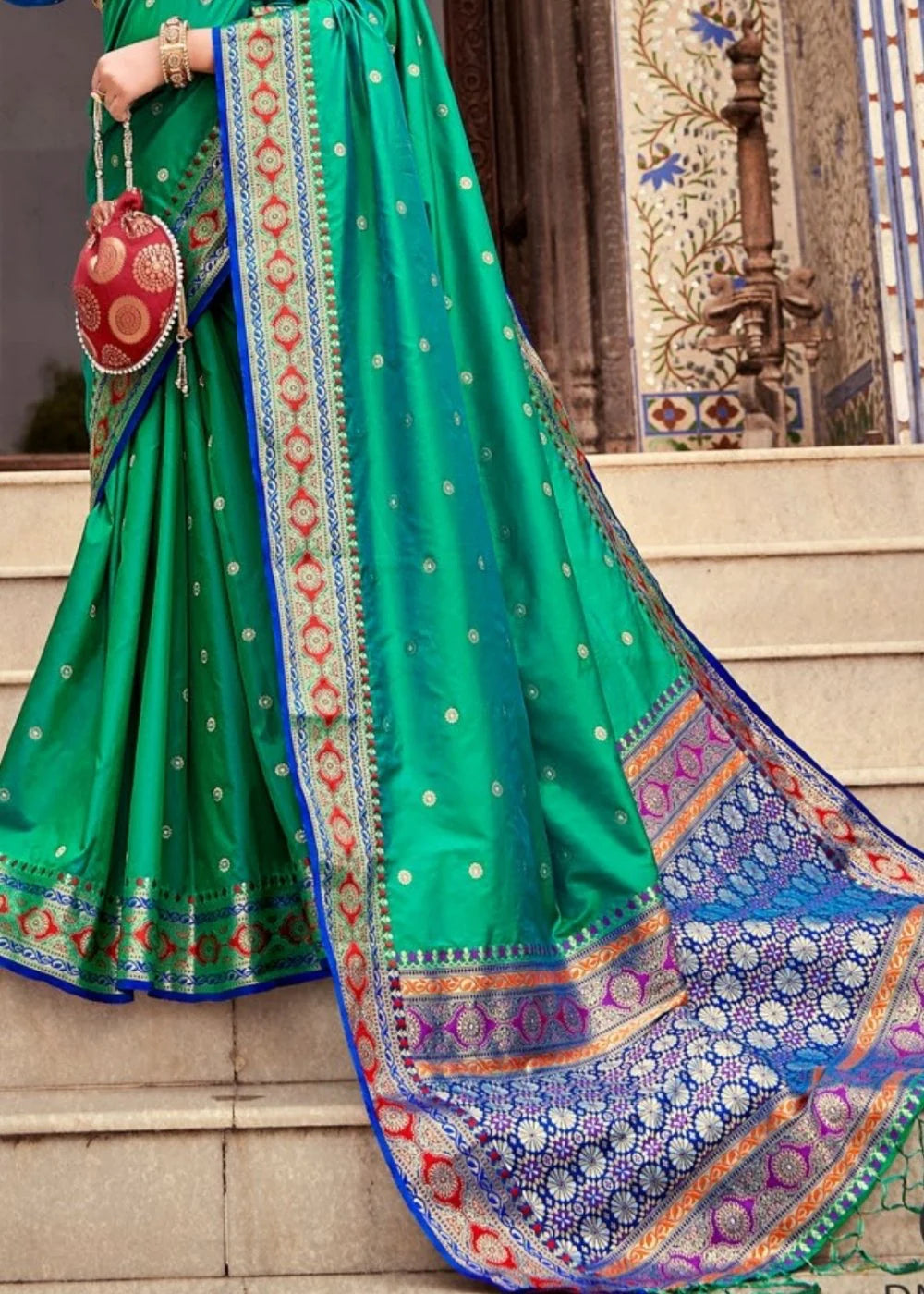 AQWA GREEN WOVEN SOFT SILK SAREE