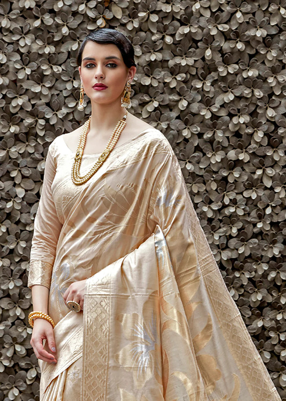 Exquisite Ivory and Gold Zari Work Banarasi Saree