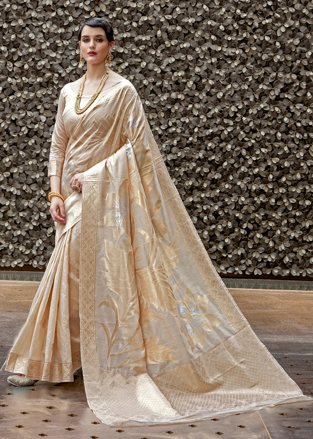 Exquisite Ivory and Gold Zari Work Banarasi Saree