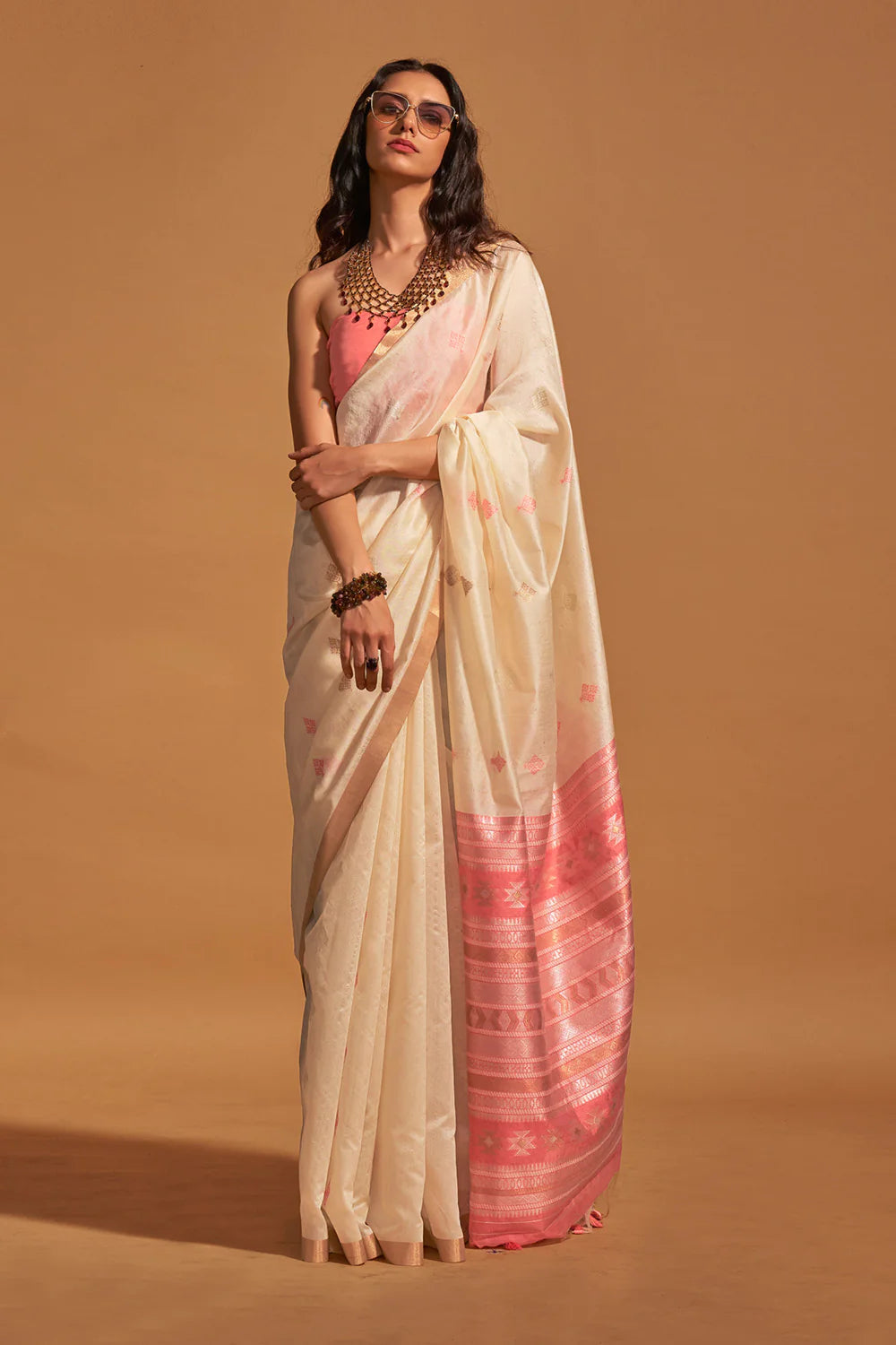 CREAM WHITE & PINK HANDLOOM WOVEN SILK SAREE