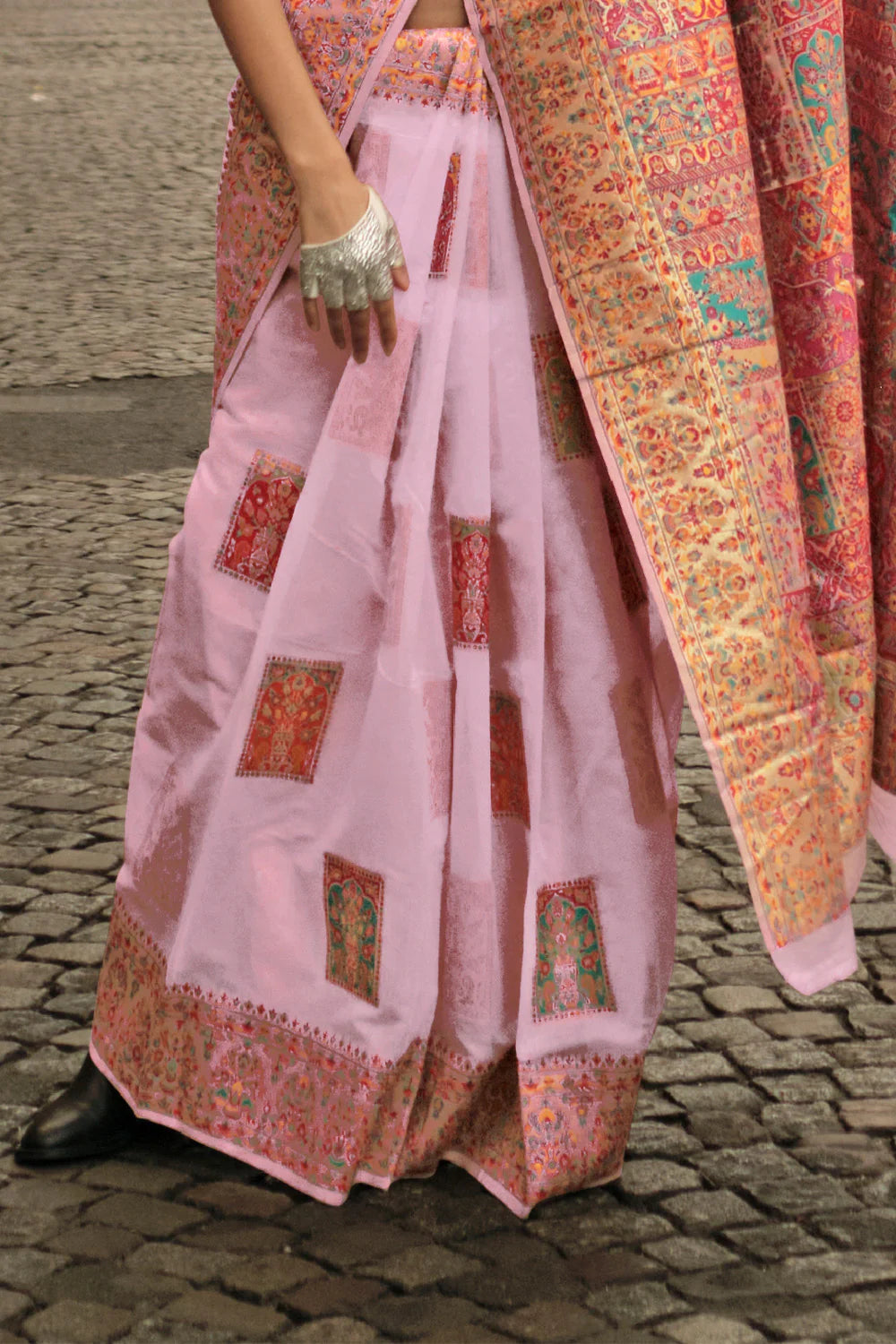 BABY PINK KASHMIRI HANDLOOM WEAVING SILK SAREE