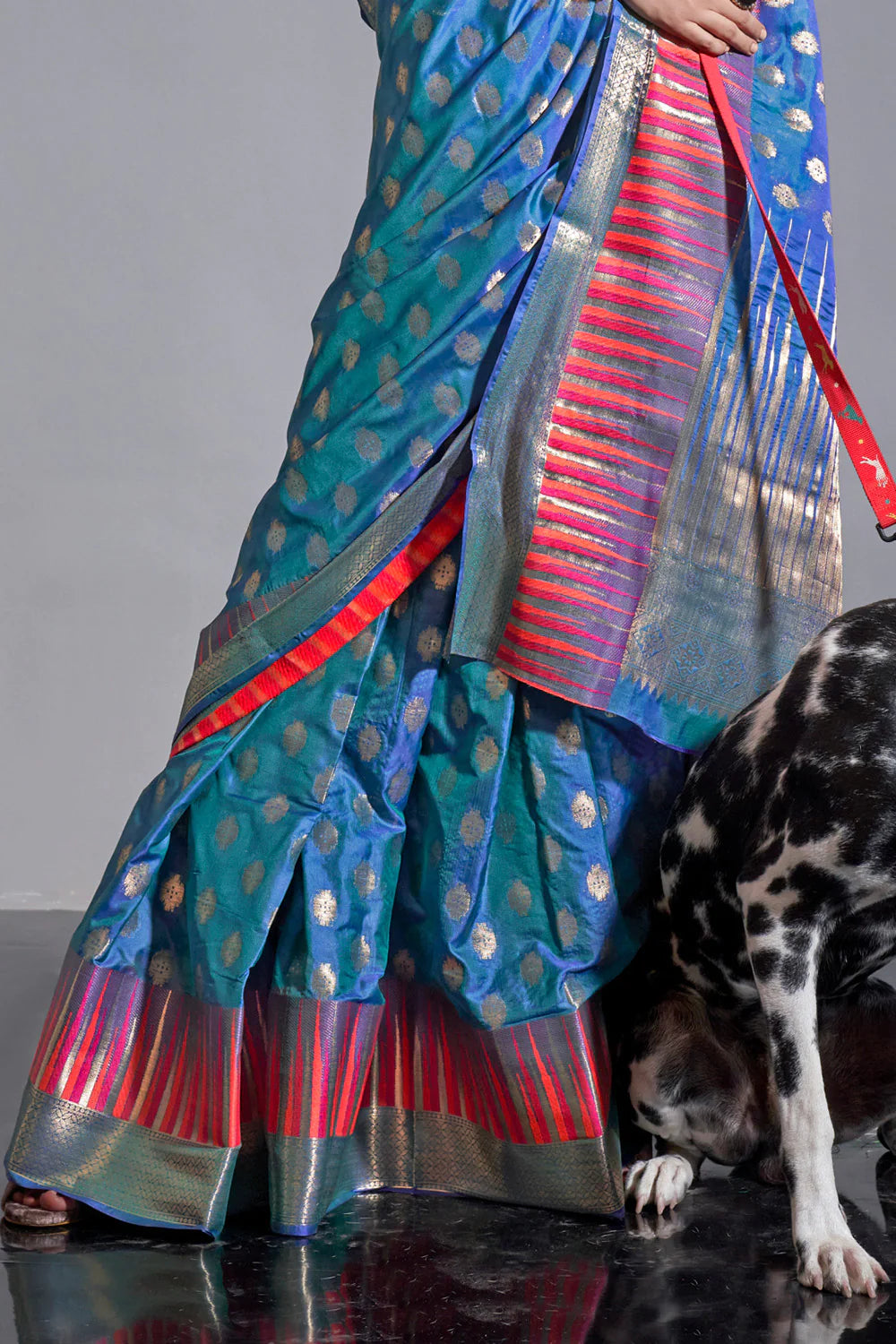 FRENCH BLUE HANDLOOM WOVEN SILK SAREE