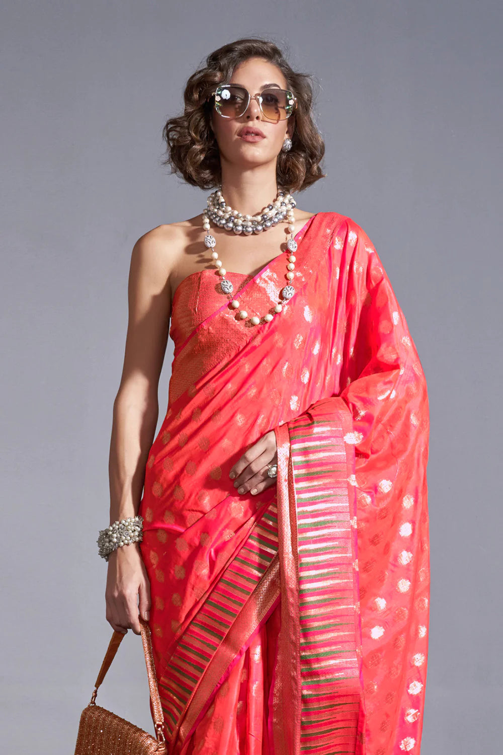 SALMON RED HANDLOOM WOVEN SILK SAREE